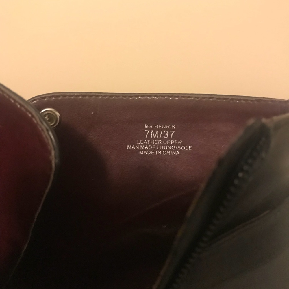Boots - Picture 4 of 5
